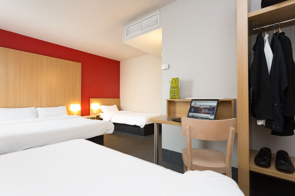 Centre Hotel 2*