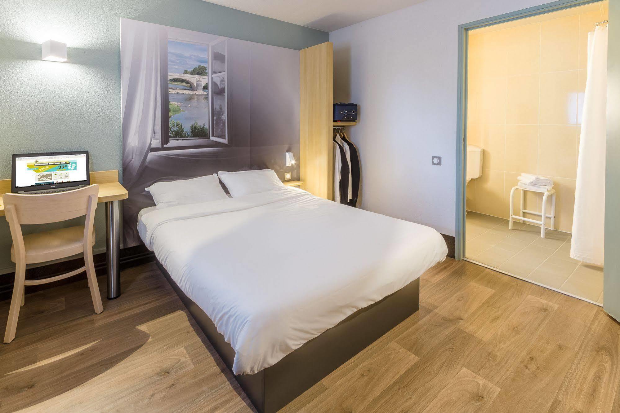 Hotel Centre 2*